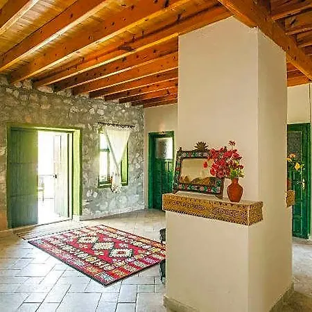 Otantik Tas Ev Ortaca (Mugla)